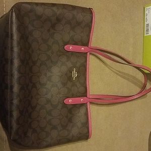 Coach city zip tote